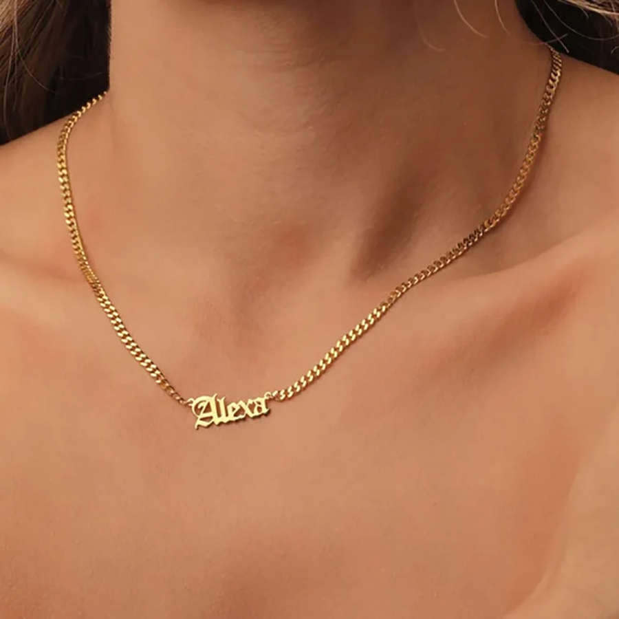 Dây Chuyền Khắc Tên Old English – Cá Nhân Hóa, Phong Cách Cổ Điển