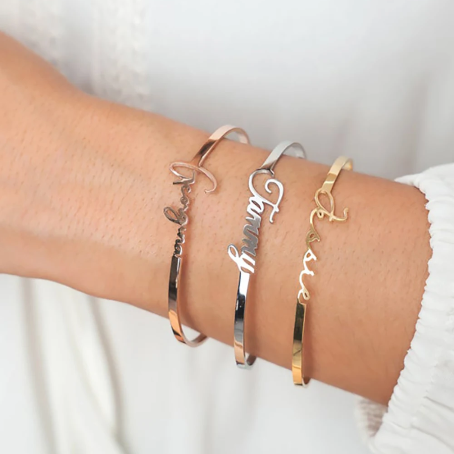 Vòng Tay Khắc Tên Theo Yêu Cầu – Thiết Kế Trái Tim Độc Đáo - Titan Cao Cấp Không Gỉ